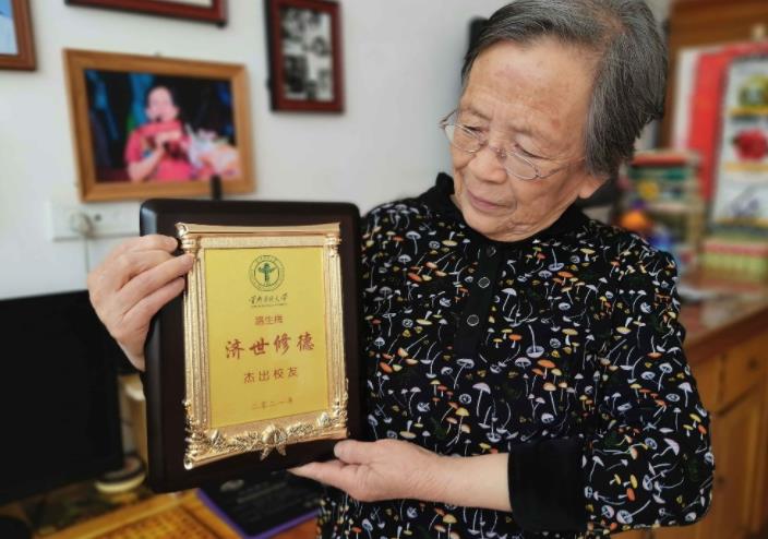 路生梅:陕西省三秦楷模一株冬梅塞上开.jpg.jpg 路生梅:陕西省三秦楷模一株冬梅塞上开.jpg.jpg